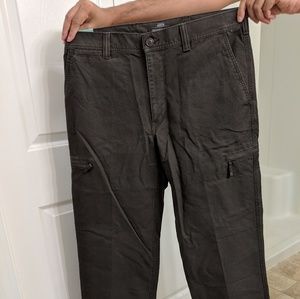 NWT Dockers brown cargo pants